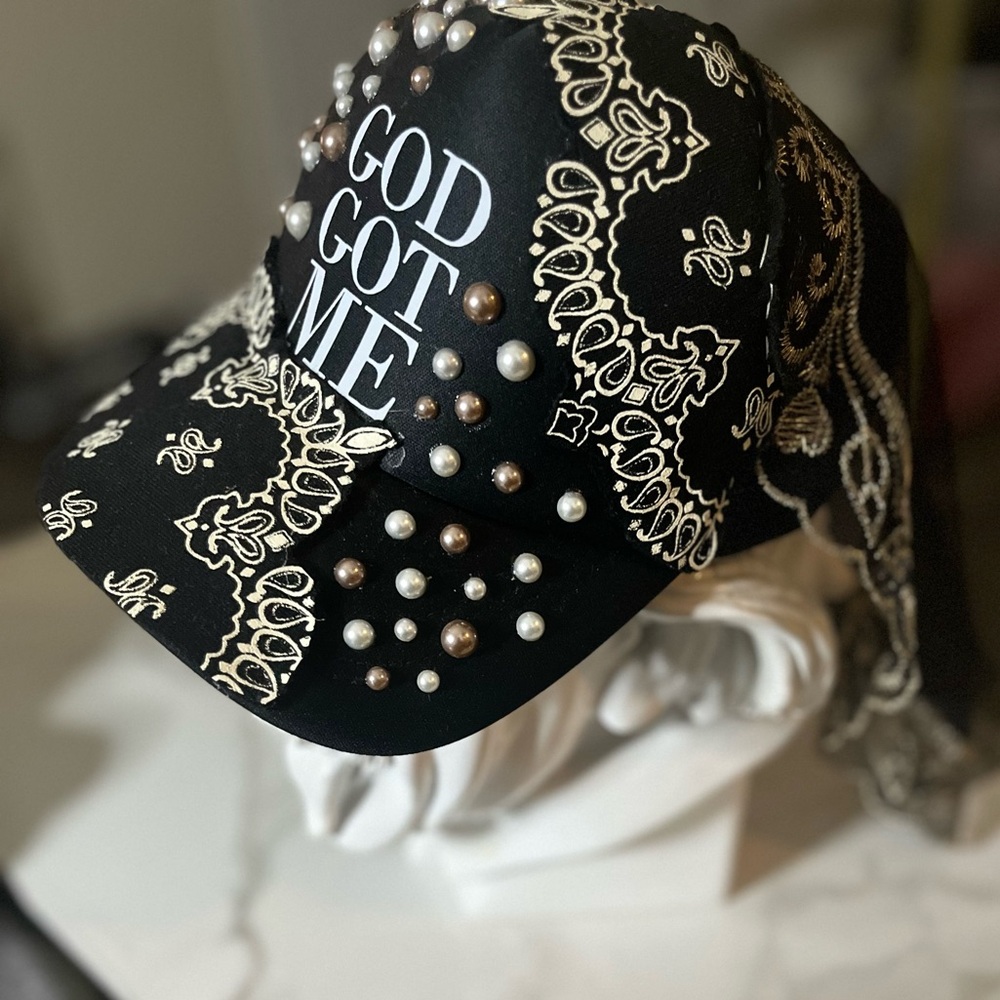 Black and White Embellished Cap with veil..